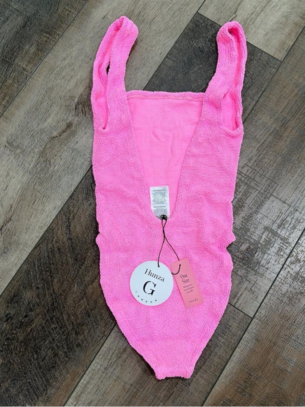 Hunza G square neck one piece swimsuit in bubblegum pink NWT - Picture 4 of 6